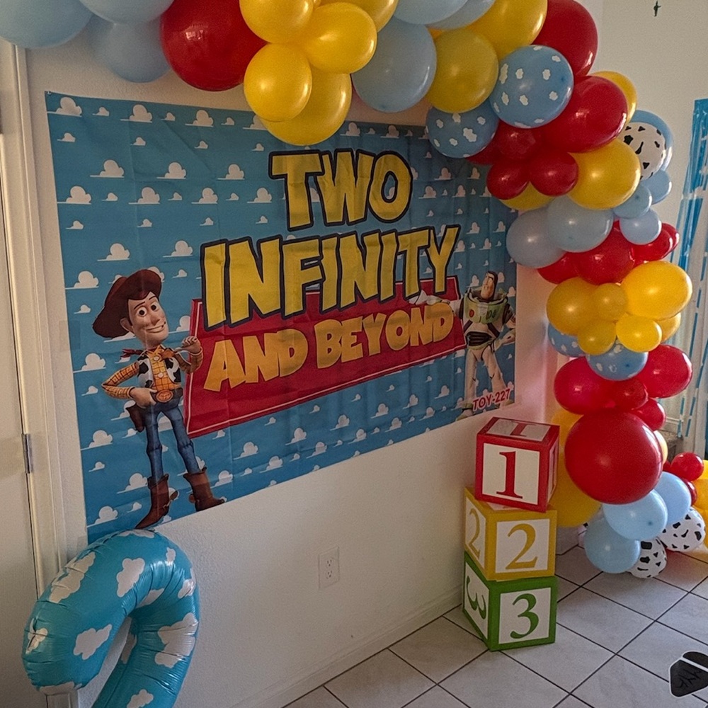 Toy Story Party Decor